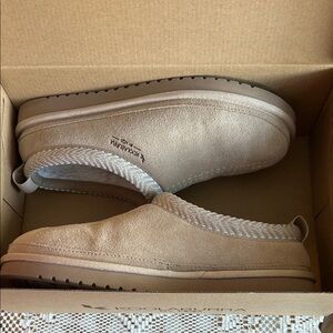 Koolaburra by UGG Sand W Burree Slippers slip On Shoes EUC